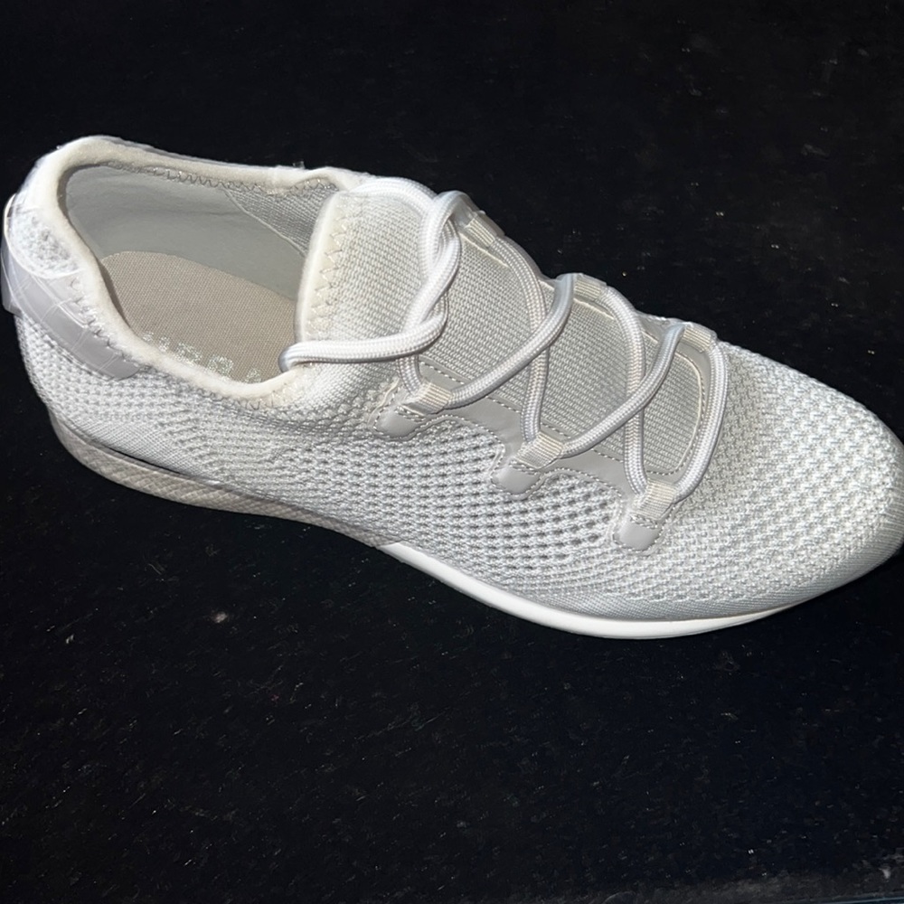 Urban sports woman’s sneakers